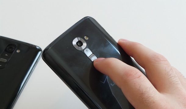 LG G3 背部按键与激光对焦模块