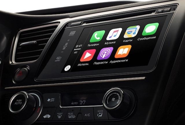 Apple CarPlay 驾驶舱交互界面
