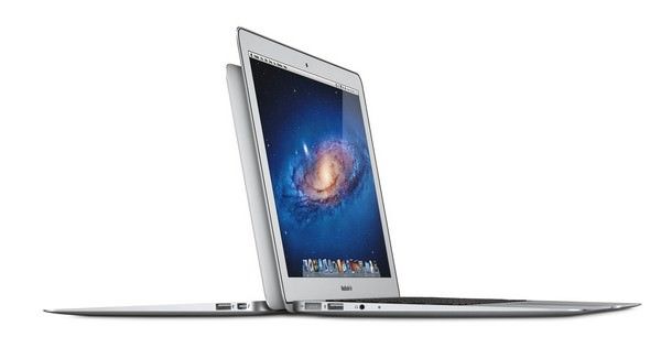 MacBook 轻薄本侧面展示